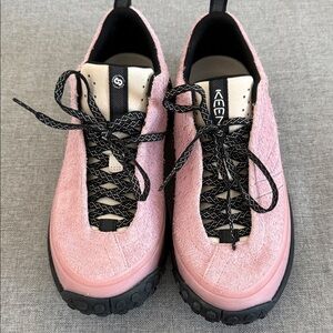 Keen KS MinoWomen's Pink and Black Sneakers